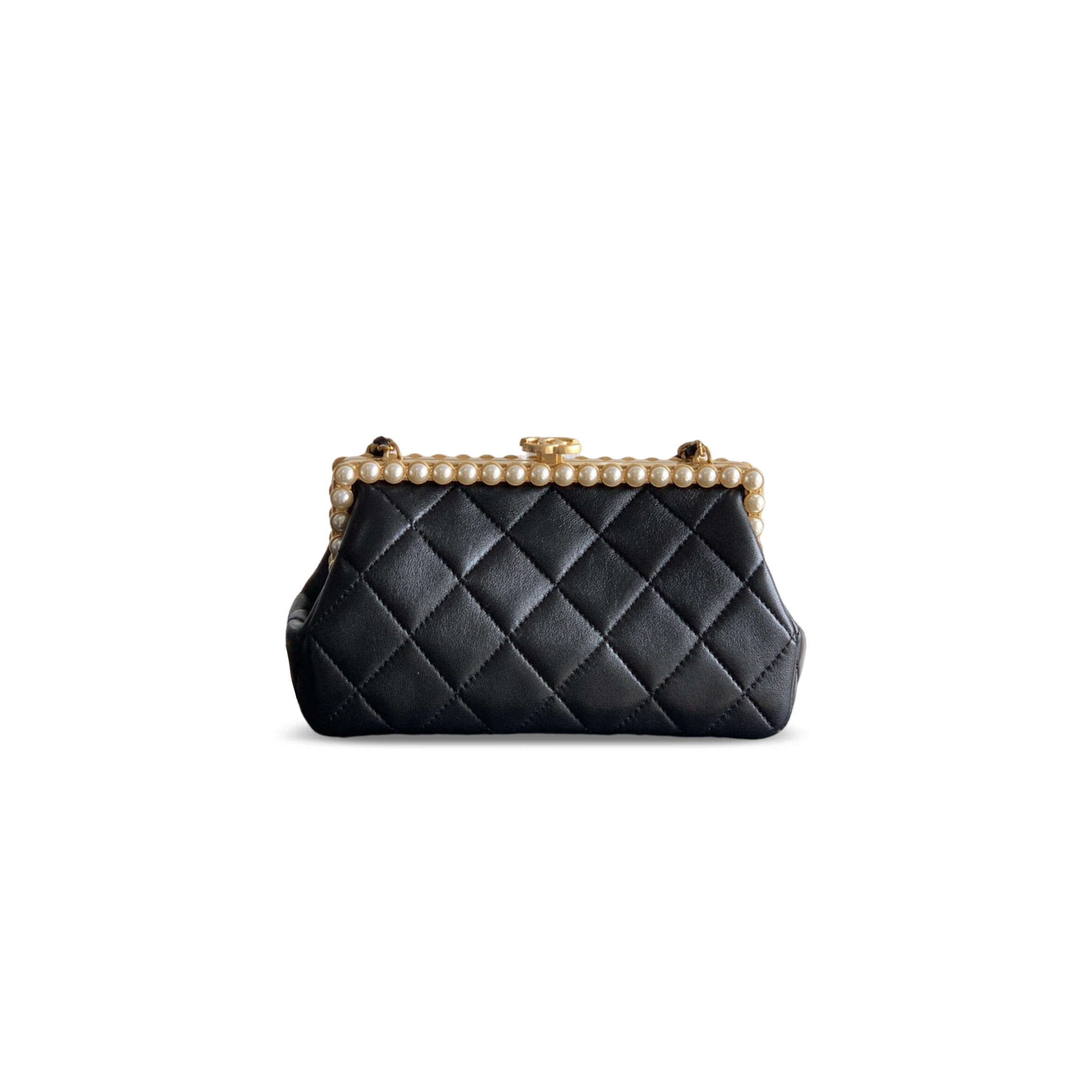 CHANEL MASTER 26C LAMBSKIN PEARLS CLUTCH AS5912 (20.5*10*7.5cm)